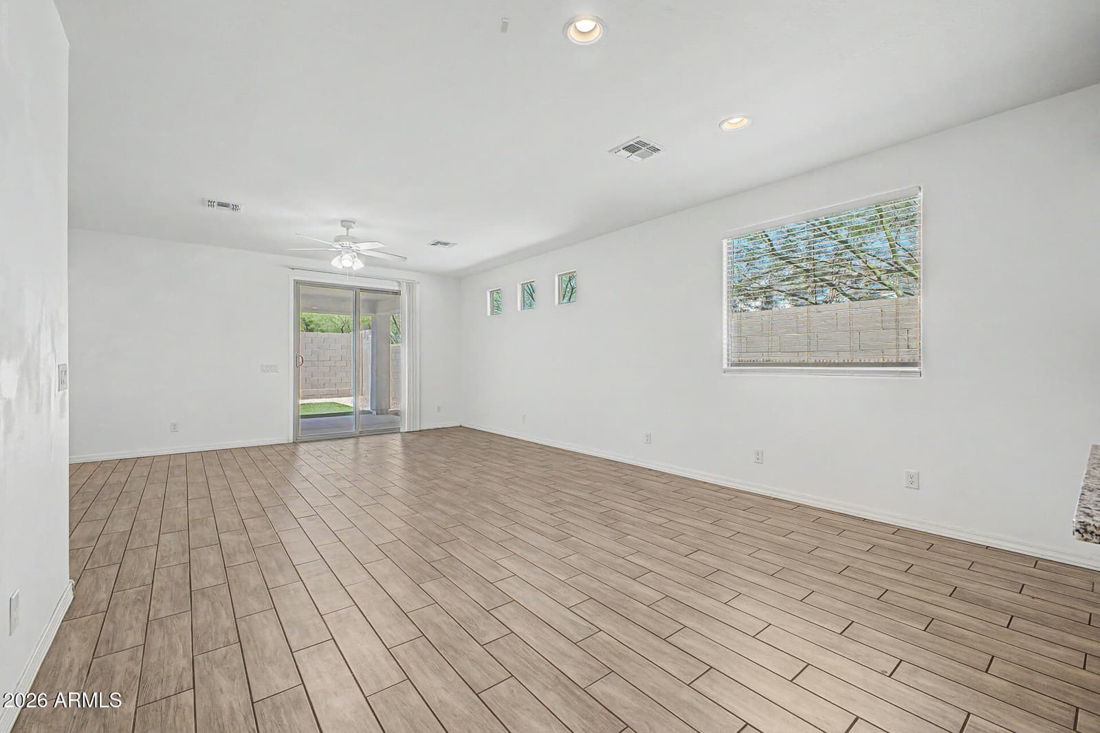 5722 W Getty Drive, Phoenix, AZ 85043 — photo 10 of 48