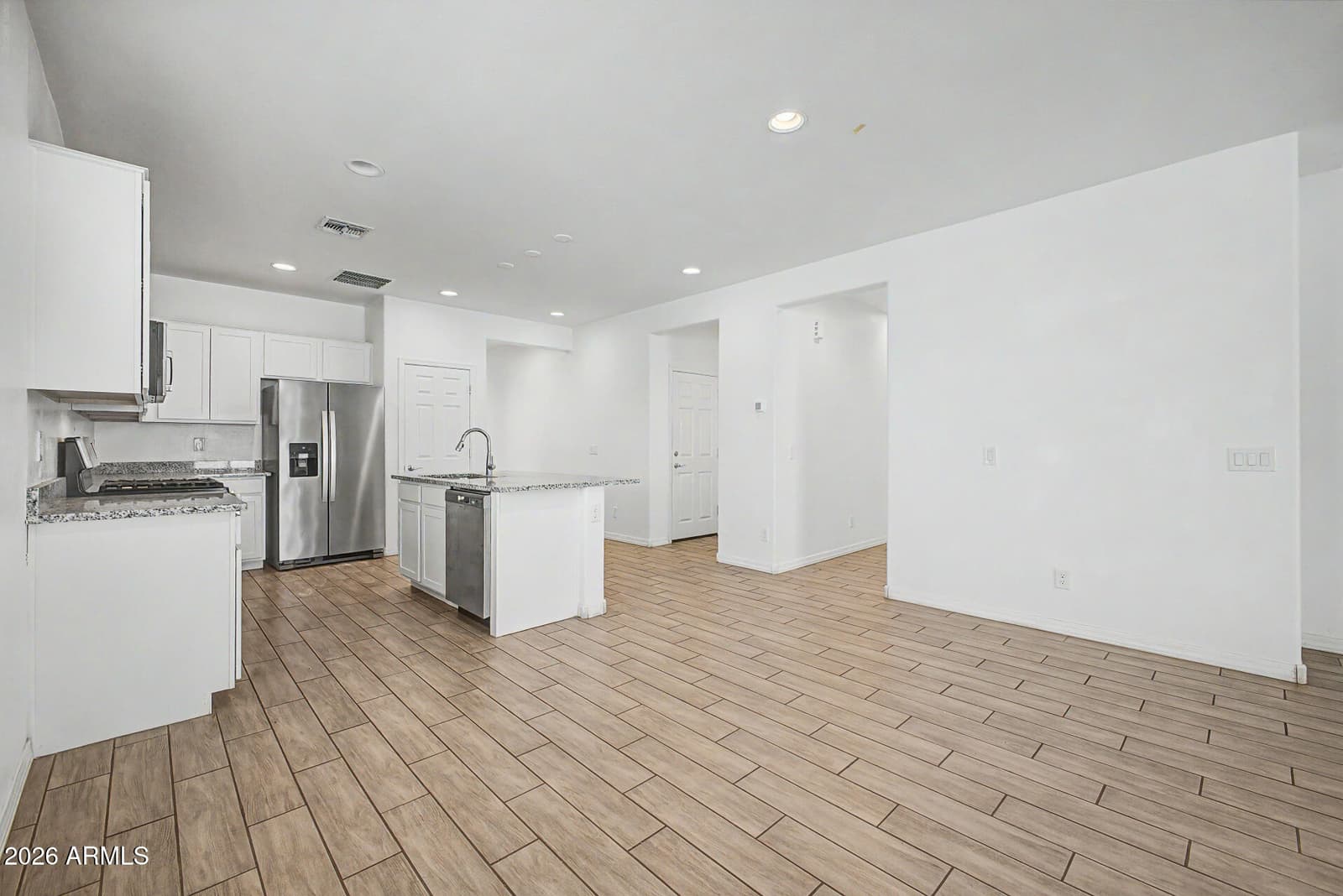 5722 W Getty Drive, Phoenix, AZ 85043 — photo 15 of 48