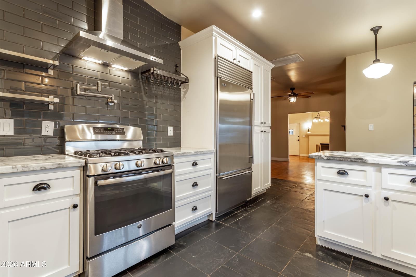 2207 N 11th Avenue, Phoenix, AZ 85007 — photo 13 of 41