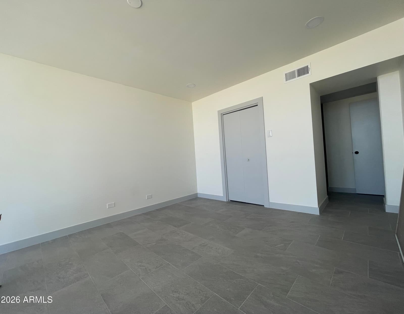 207 W Clarendon Avenue Unit 22C, Phoenix, AZ 85013 — photo 12 of 26