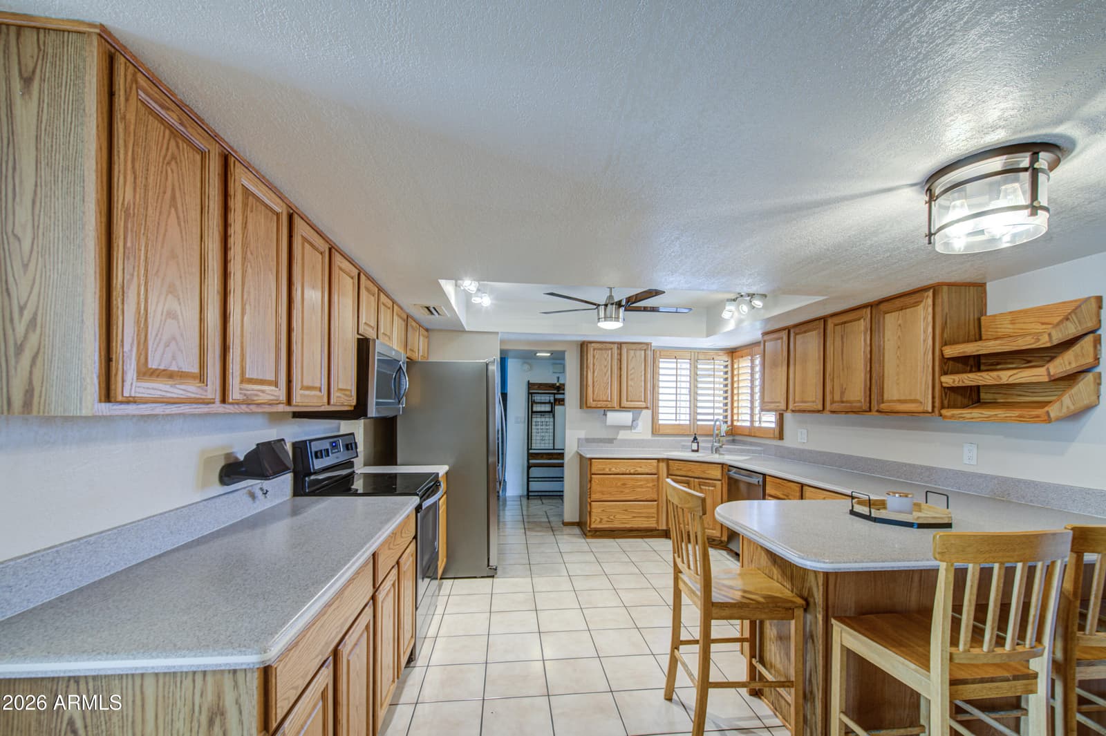 15613 N 57th Drive, Glendale, AZ 85306 — photo 10 of 54