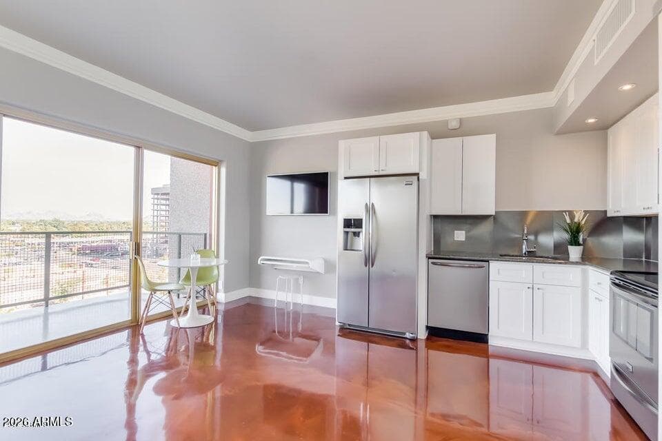 4750 N Central Avenue 8L, Phoenix, AZ 85012 — photo 2 of 30