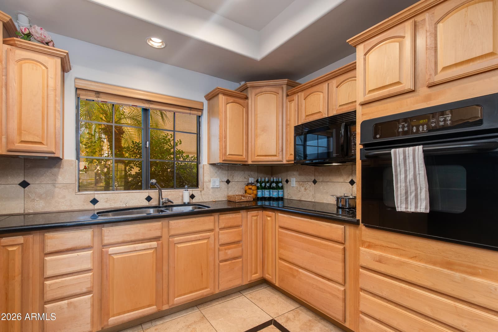 6227 N 30th Way, Phoenix, AZ 85016 — photo 4 of 13