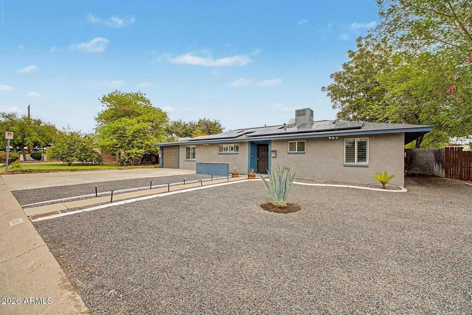 5835 N 16th Place, Phoenix, AZ 85016 — photo 3 of 44