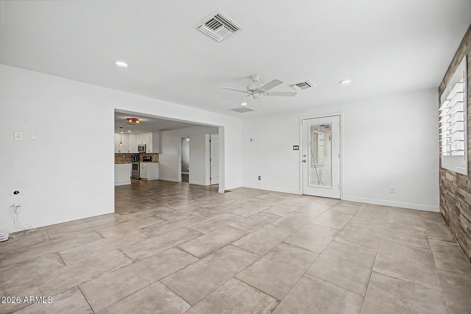 5835 N 16th Place, Phoenix, AZ 85016 — photo 6 of 44