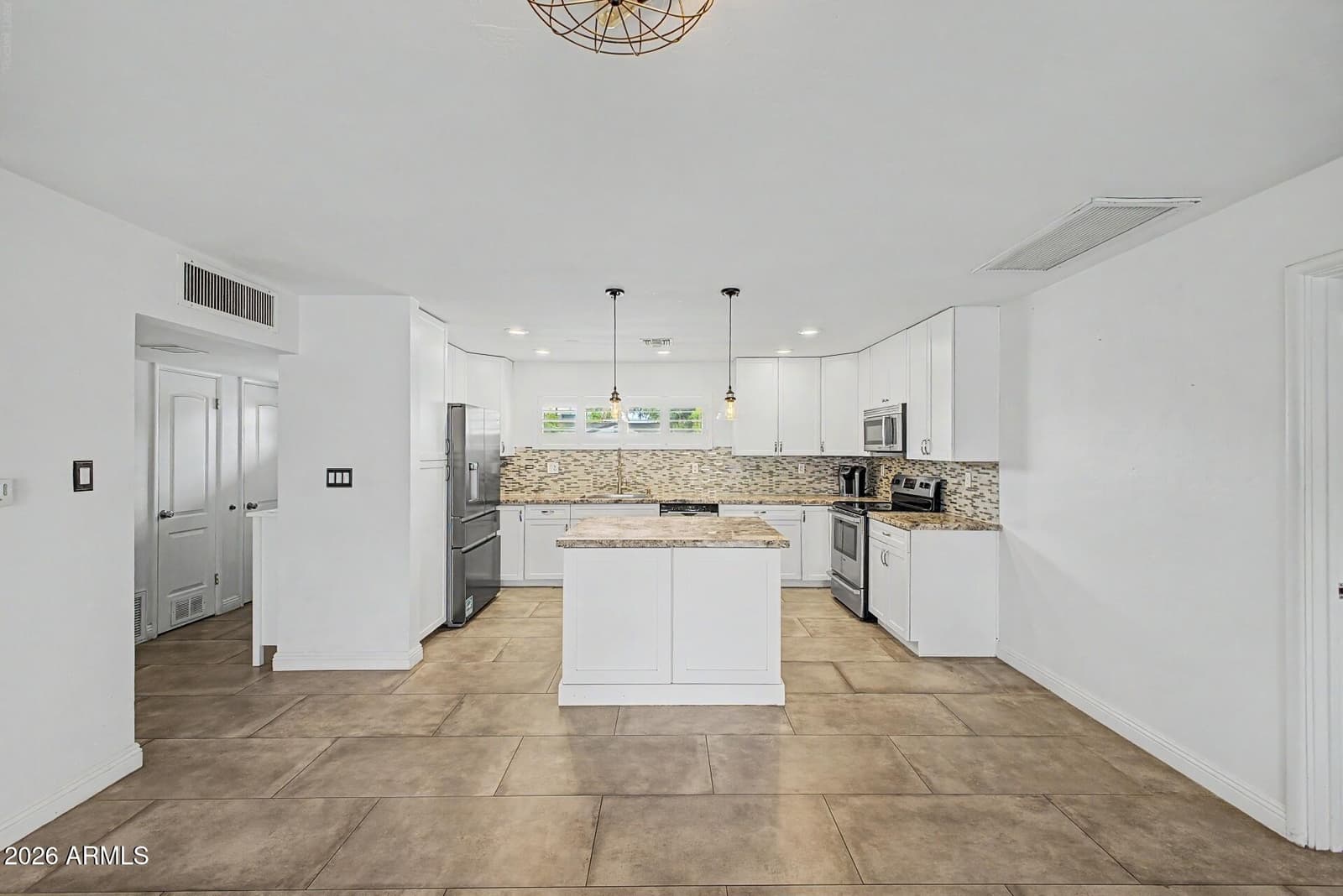 5835 N 16th Place, Phoenix, AZ 85016 — photo 13 of 44