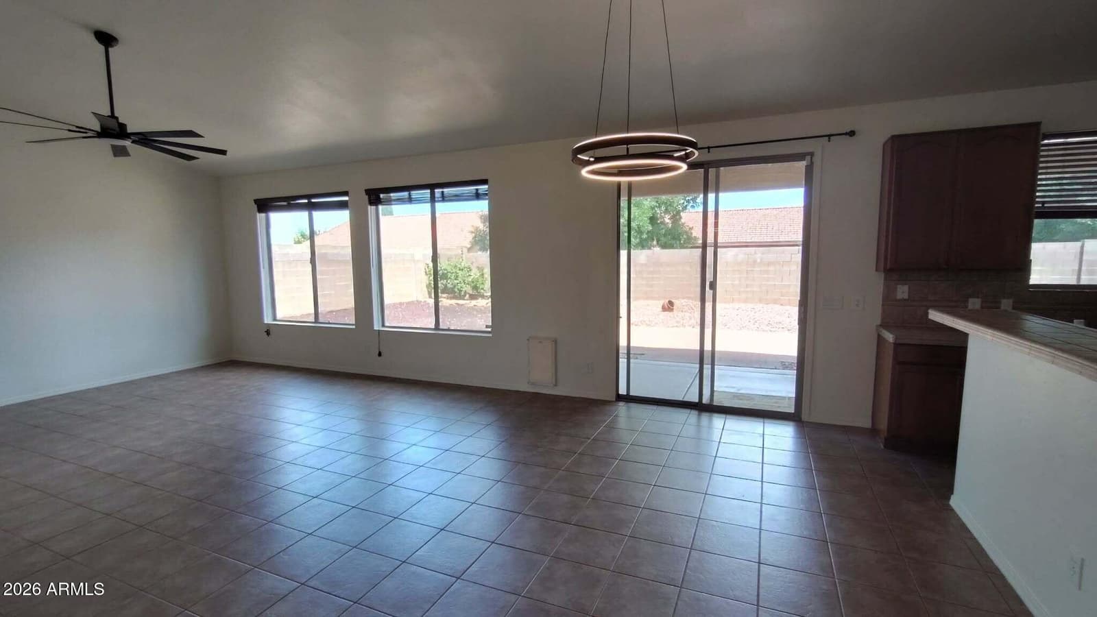 1637 San Clemente Drive, Sierra Vista, AZ 85635 — photo 9 of 35