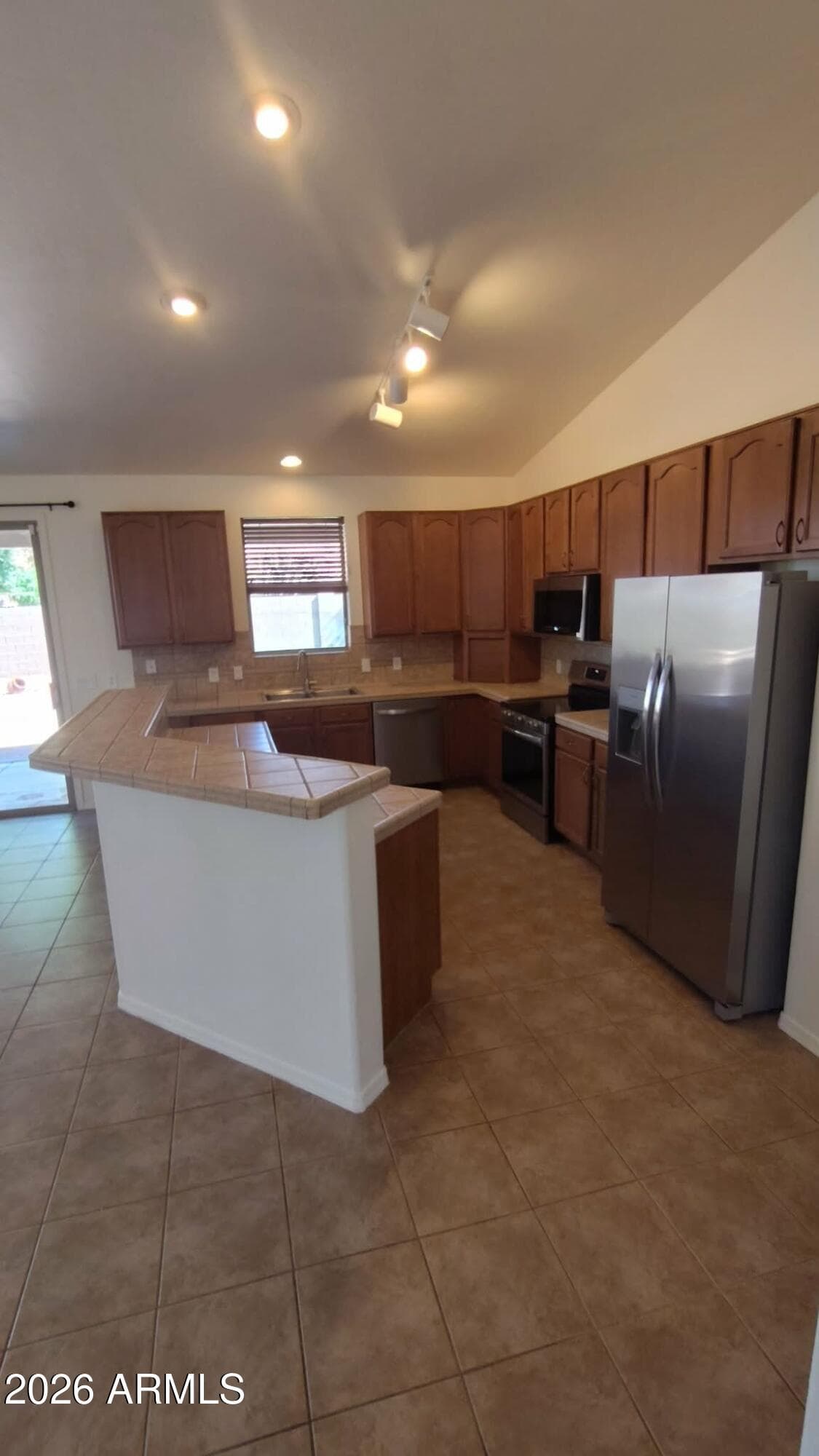 1637 San Clemente Drive, Sierra Vista, AZ 85635 — photo 5 of 35