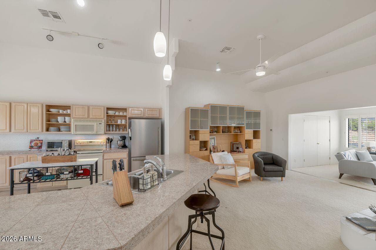 16107 E Emerald Drive 204, Fountain Hills, AZ 85268 — photo 3 of 40