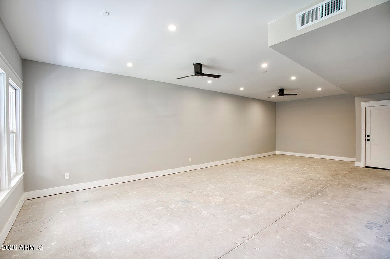 214 W McKinley Street, Phoenix, AZ 85003 — photo 4 of 17