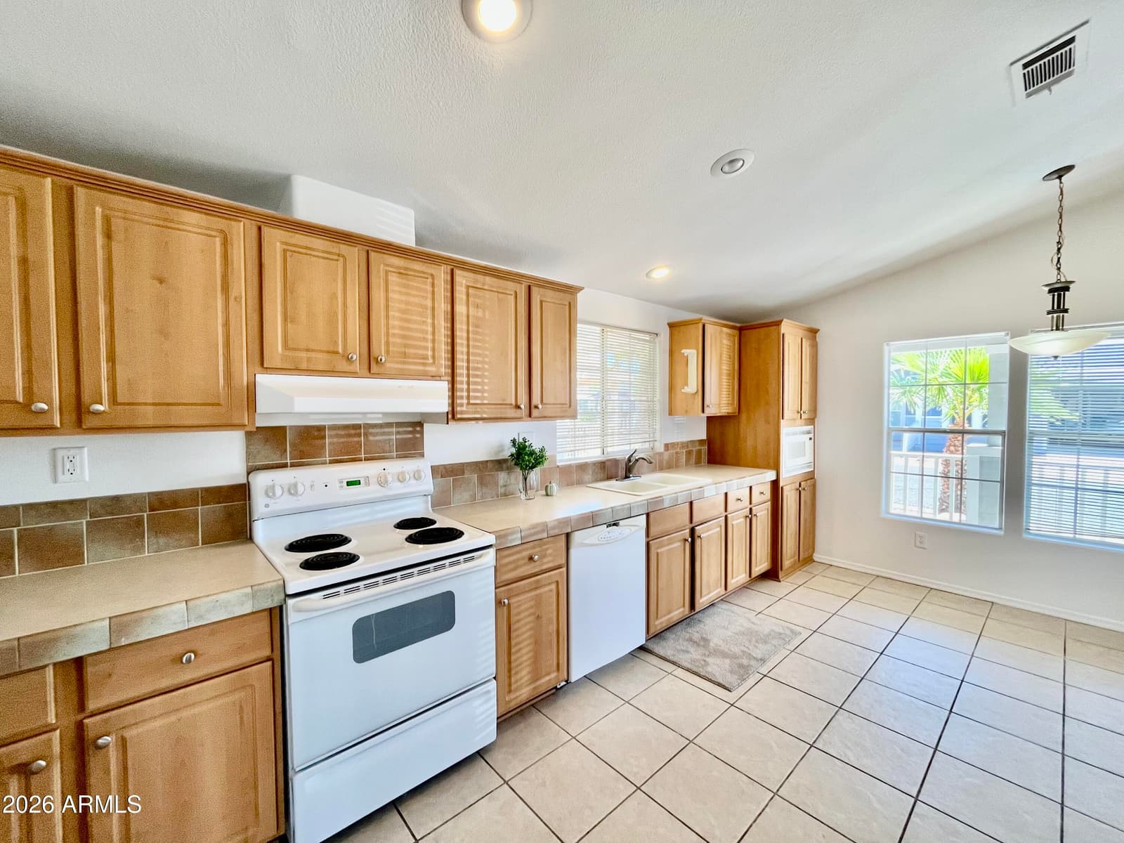 10960 N 67th Avenue 94, Glendale, AZ 85304 — photo 6 of 27