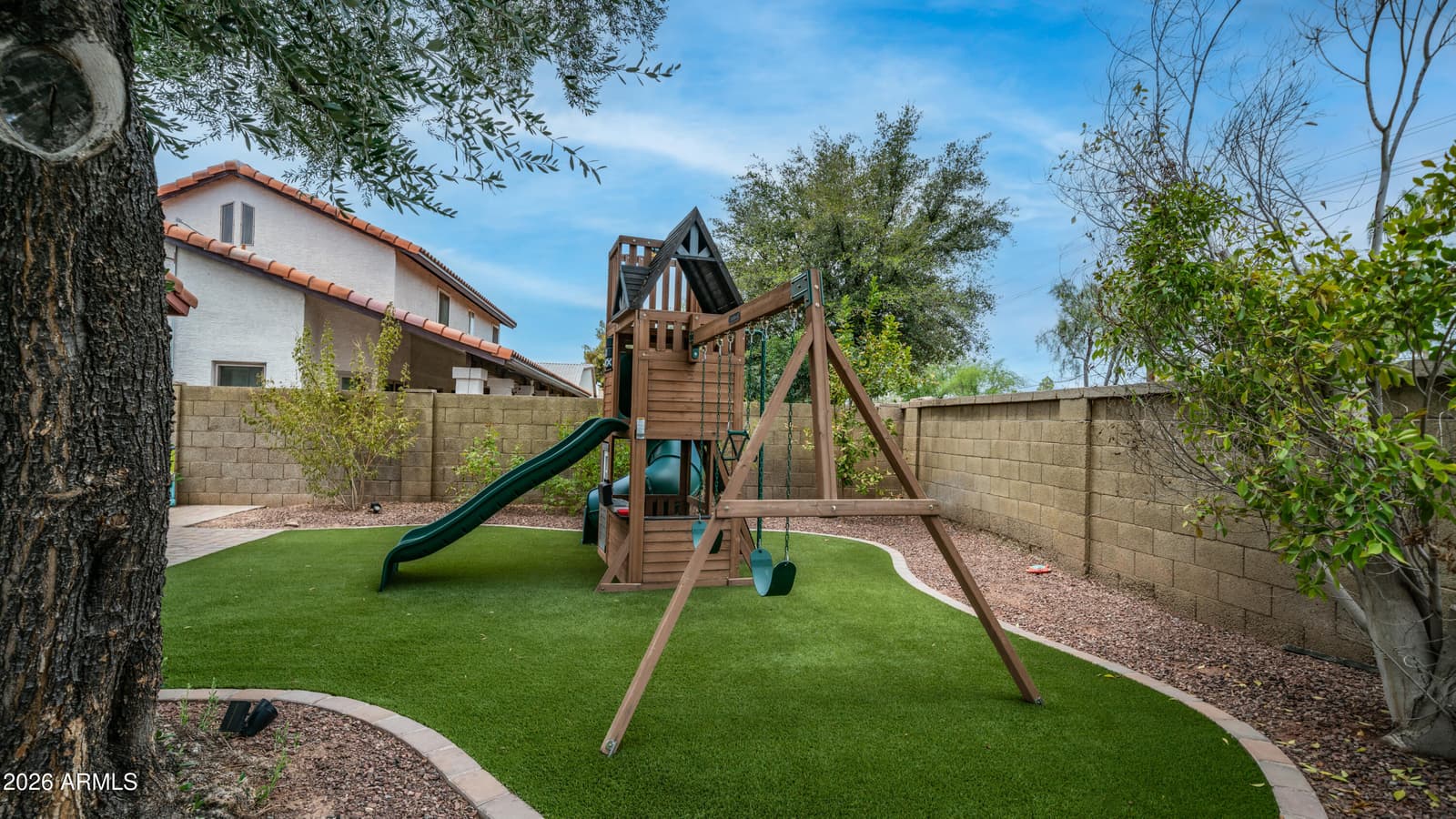 1338 E Sunburst Lane, Tempe, AZ 85284 — photo 12 of 43