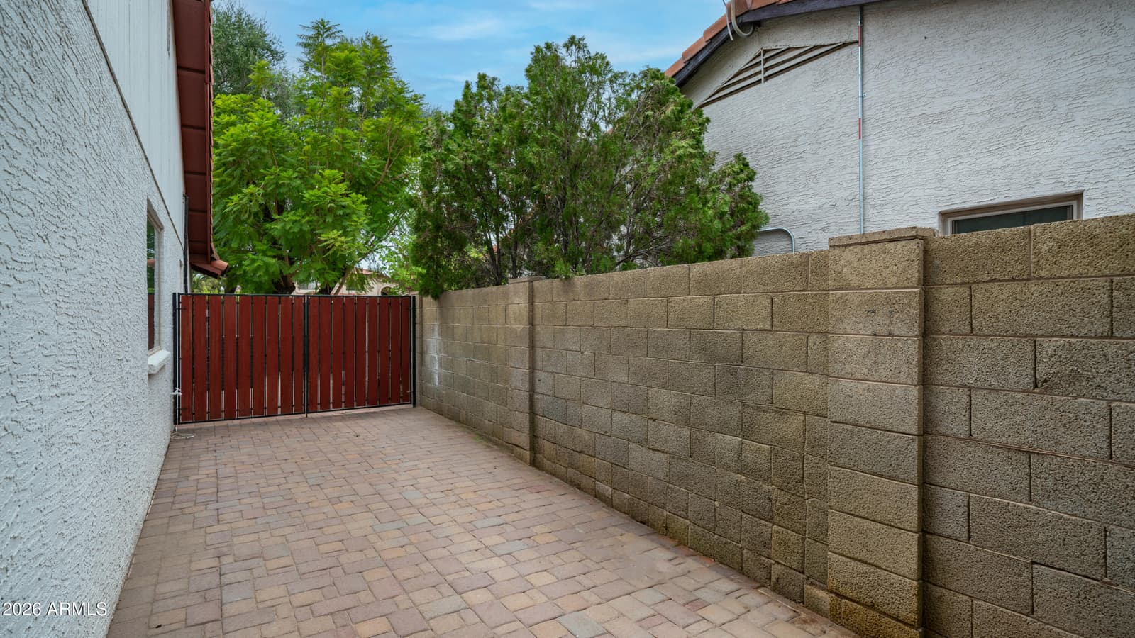 1338 E Sunburst Lane, Tempe, AZ 85284 — photo 13 of 43