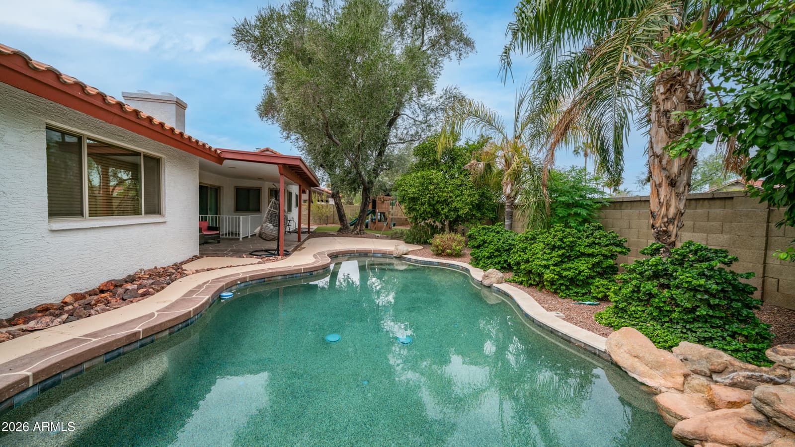 1338 E Sunburst Lane, Tempe, AZ 85284 — photo 9 of 43
