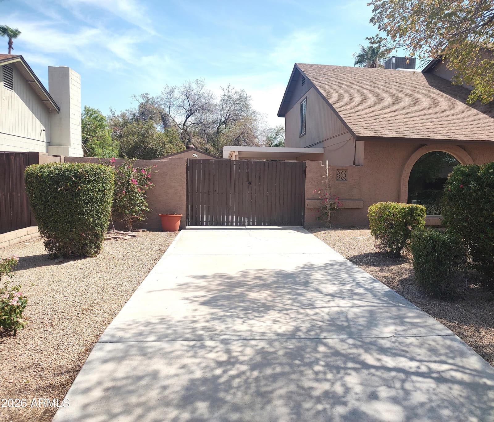 6207 W Altadena Avenue, Glendale, AZ 85304 — photo 6 of 47