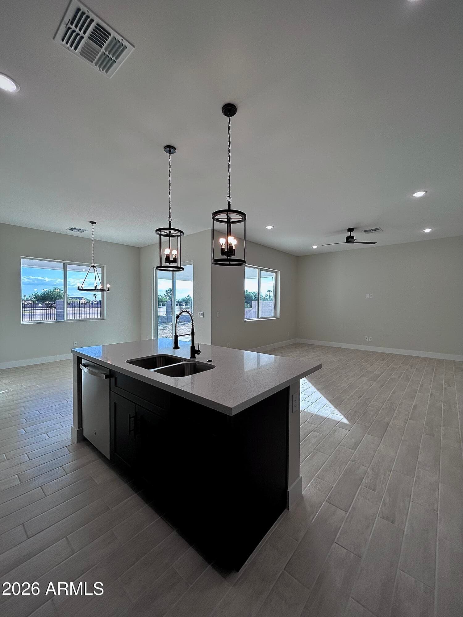 14894 S Oakmont Drive, Arizona City, AZ 85123 — photo 5 of 44