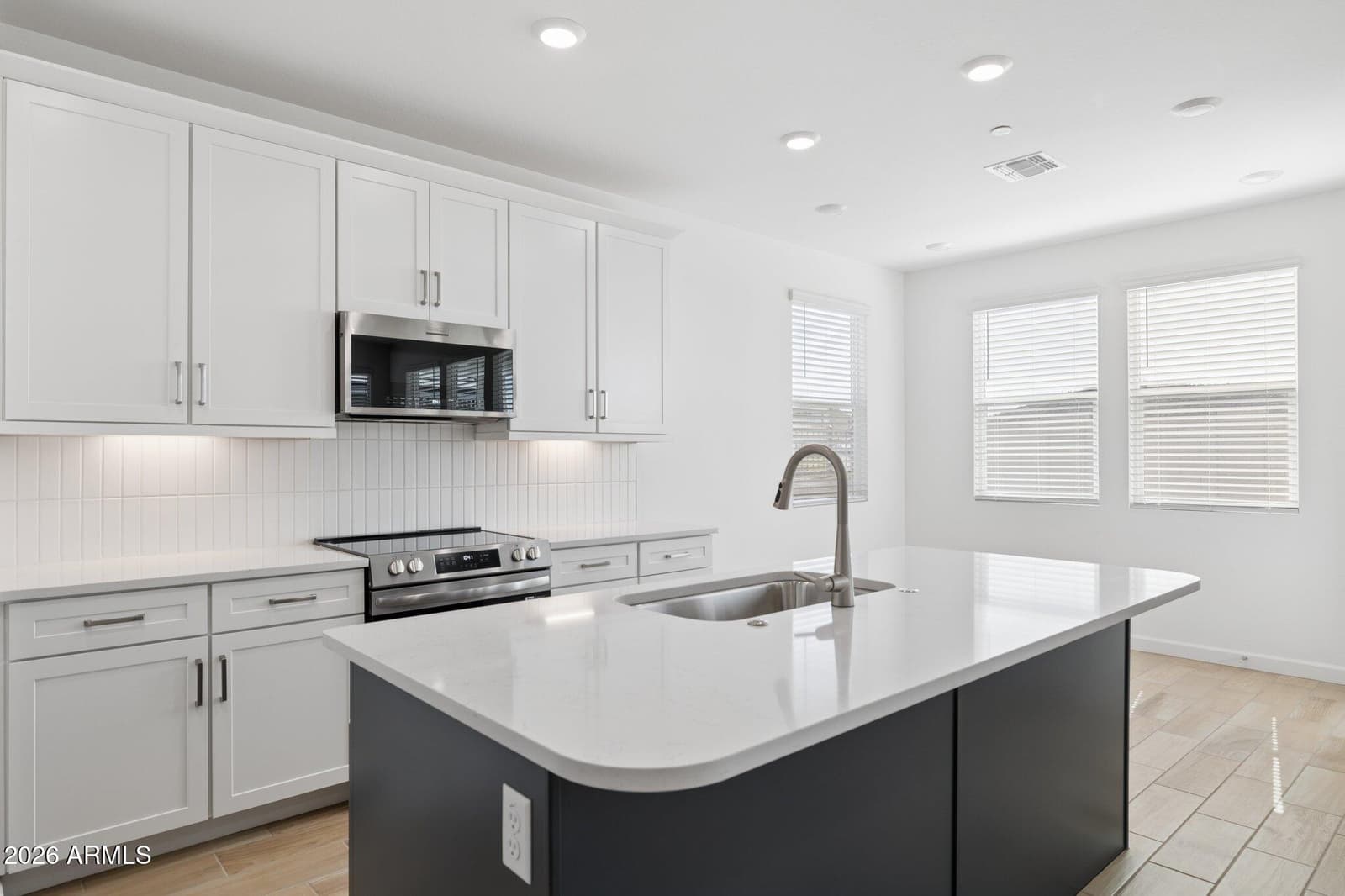 32628 N Smoke View Trail, Peoria, AZ 85383 — photo 9 of 64