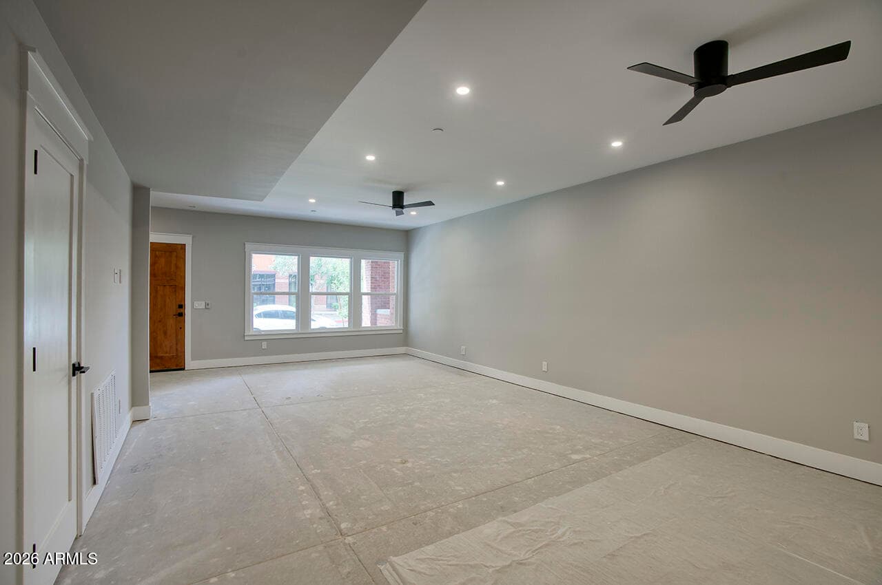 210 W McKinley Street, Phoenix, AZ 85003 — photo 5 of 17