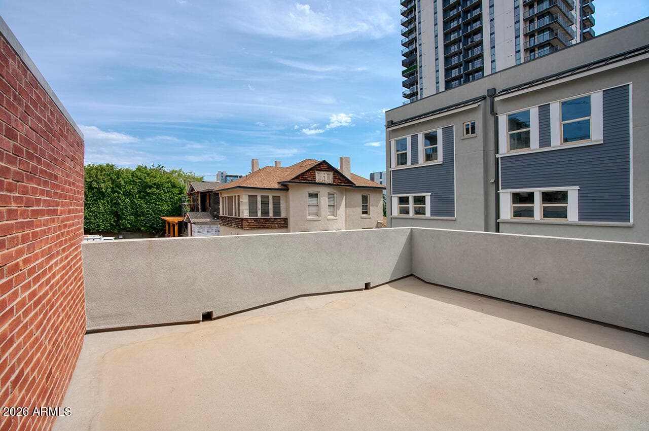 210 W McKinley Street, Phoenix, AZ 85003 — photo 9 of 17