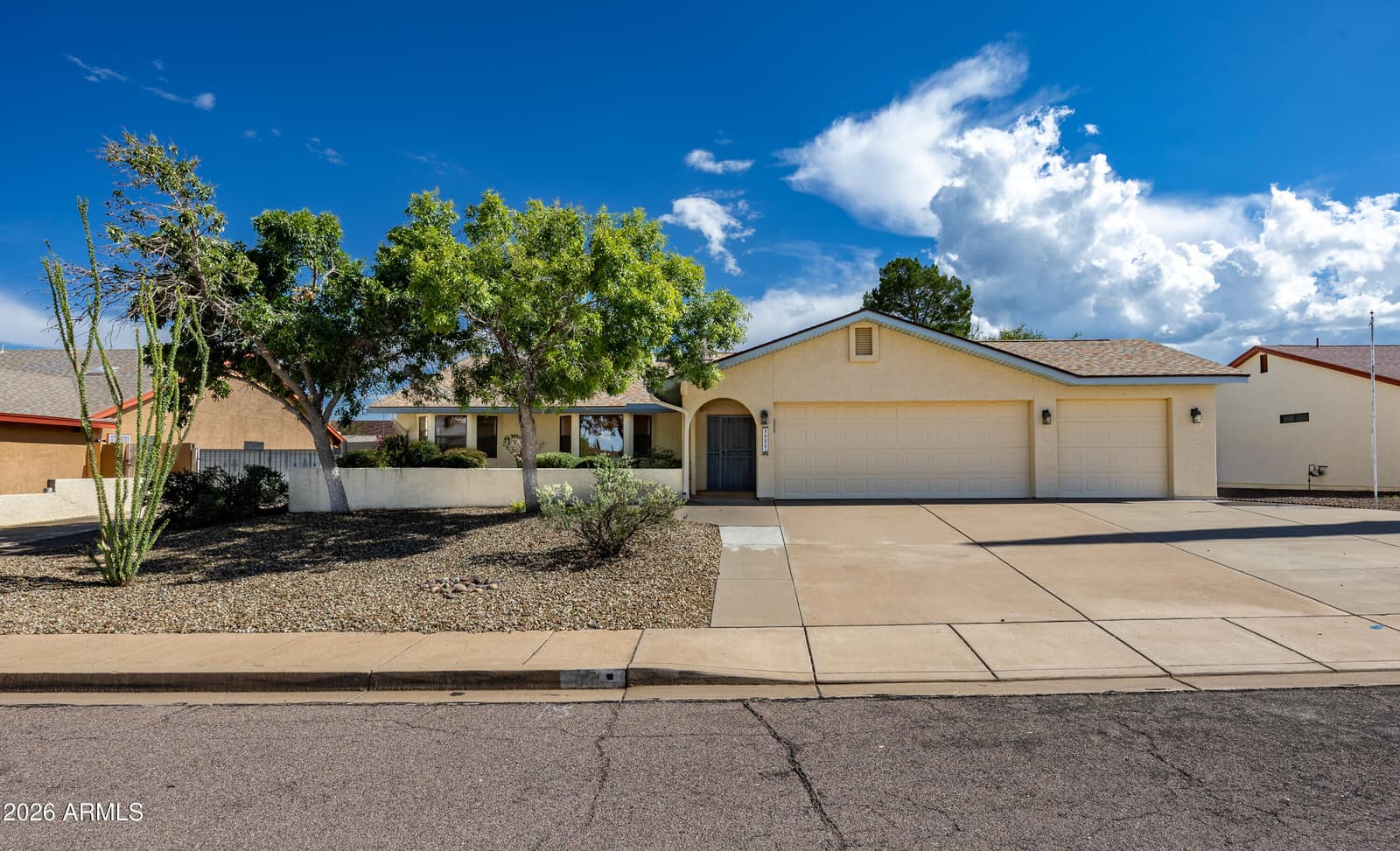 5030 Calle Cumbre, Sierra Vista, AZ 85635 — photo 1 of 56