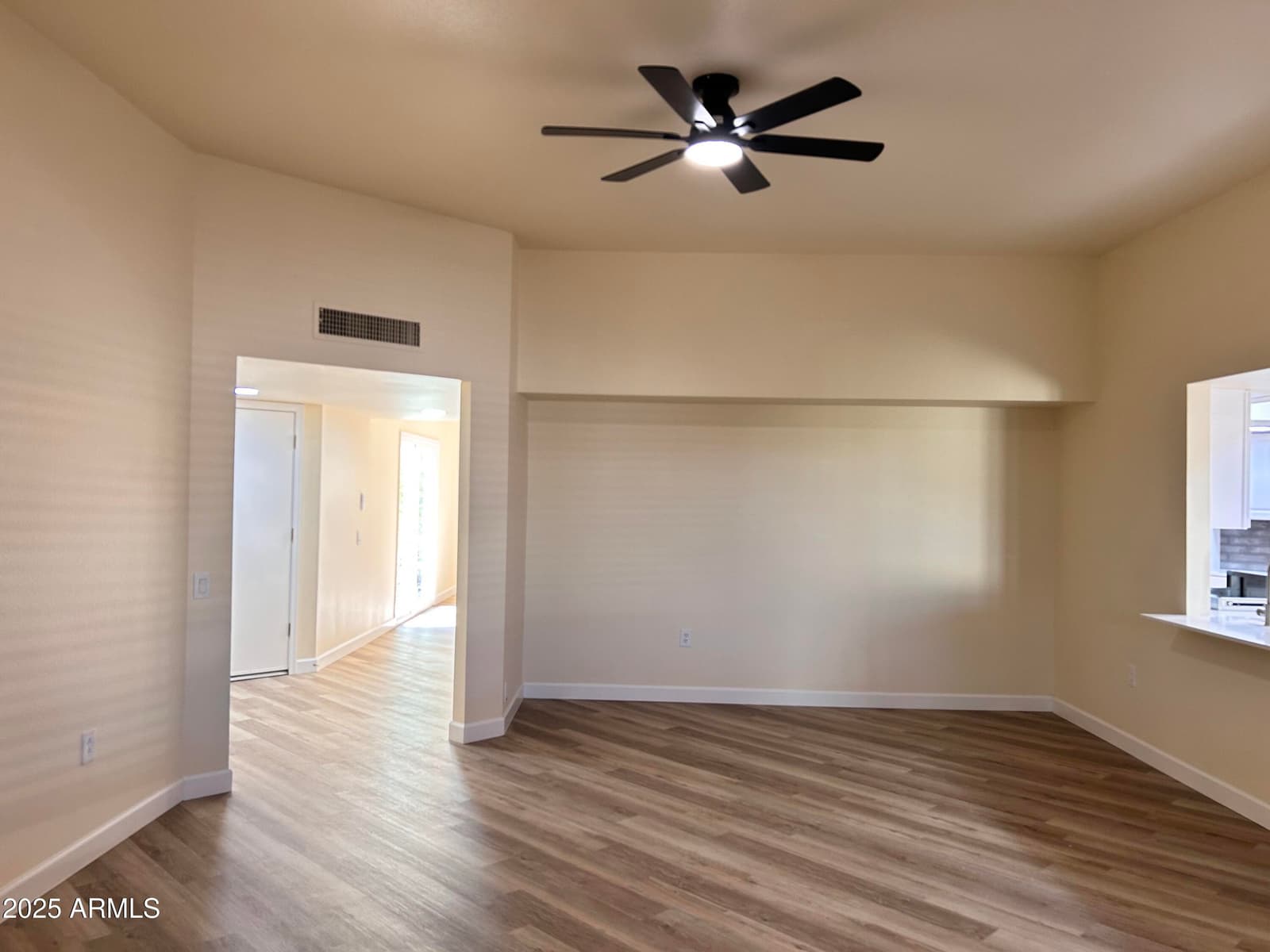 10838 W Thunderbird Boulevard, Sun City, AZ 85351 — photo 10 of 19