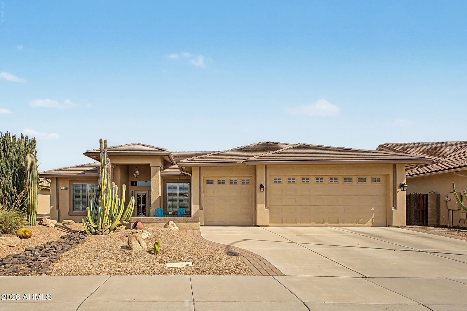 2835 S Wattlewood, Mesa, AZ 85212 — photo 2 of 40