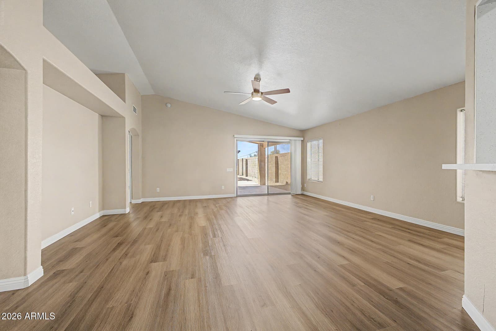 18466 N 5th Avenue, Phoenix, AZ 85023 — photo 7 of 62