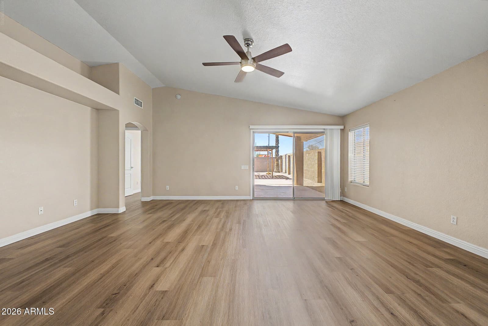 18466 N 5th Avenue, Phoenix, AZ 85023 — photo 8 of 62