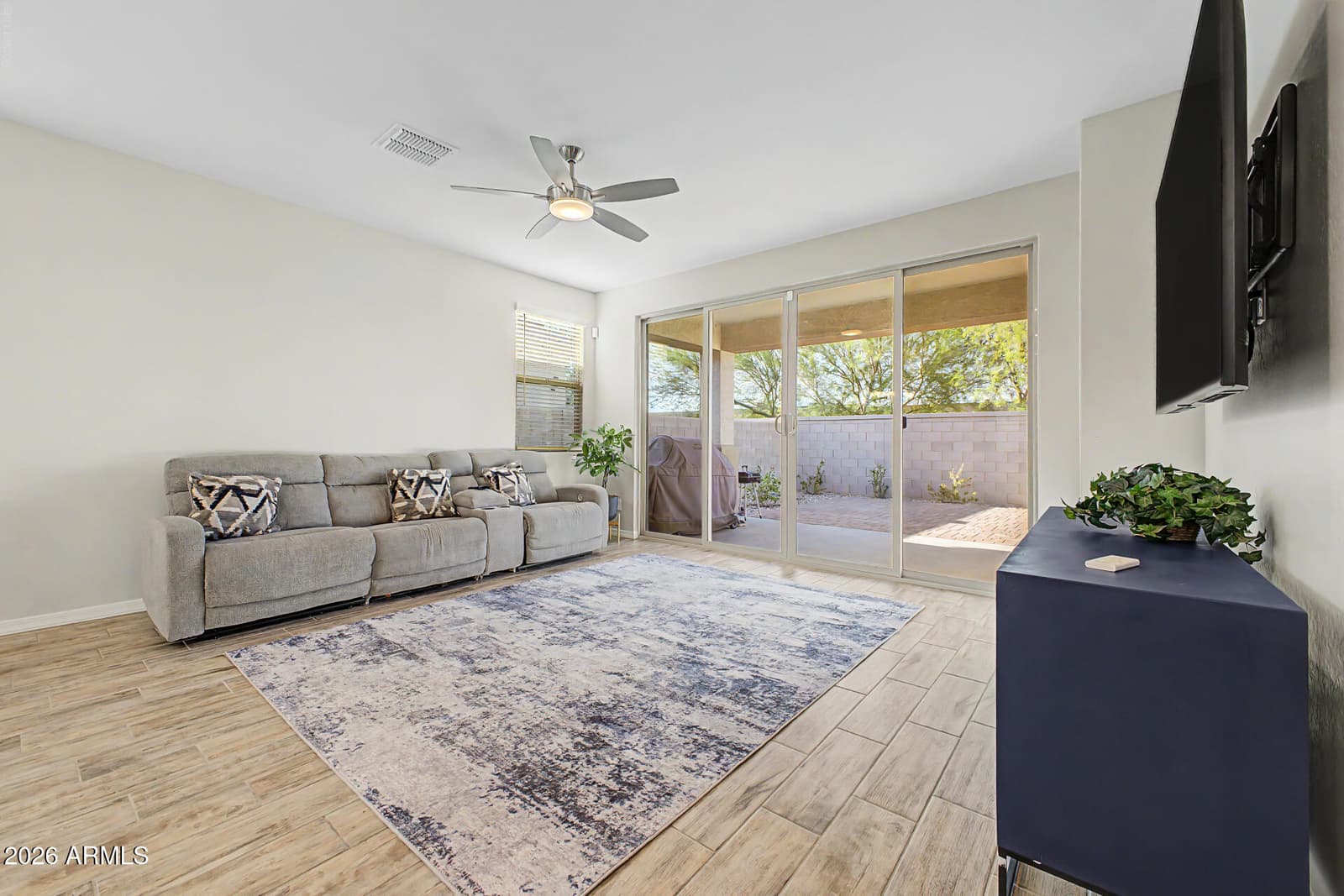 15130 W Moreland Street, Goodyear, AZ 85338 — photo 9 of 41