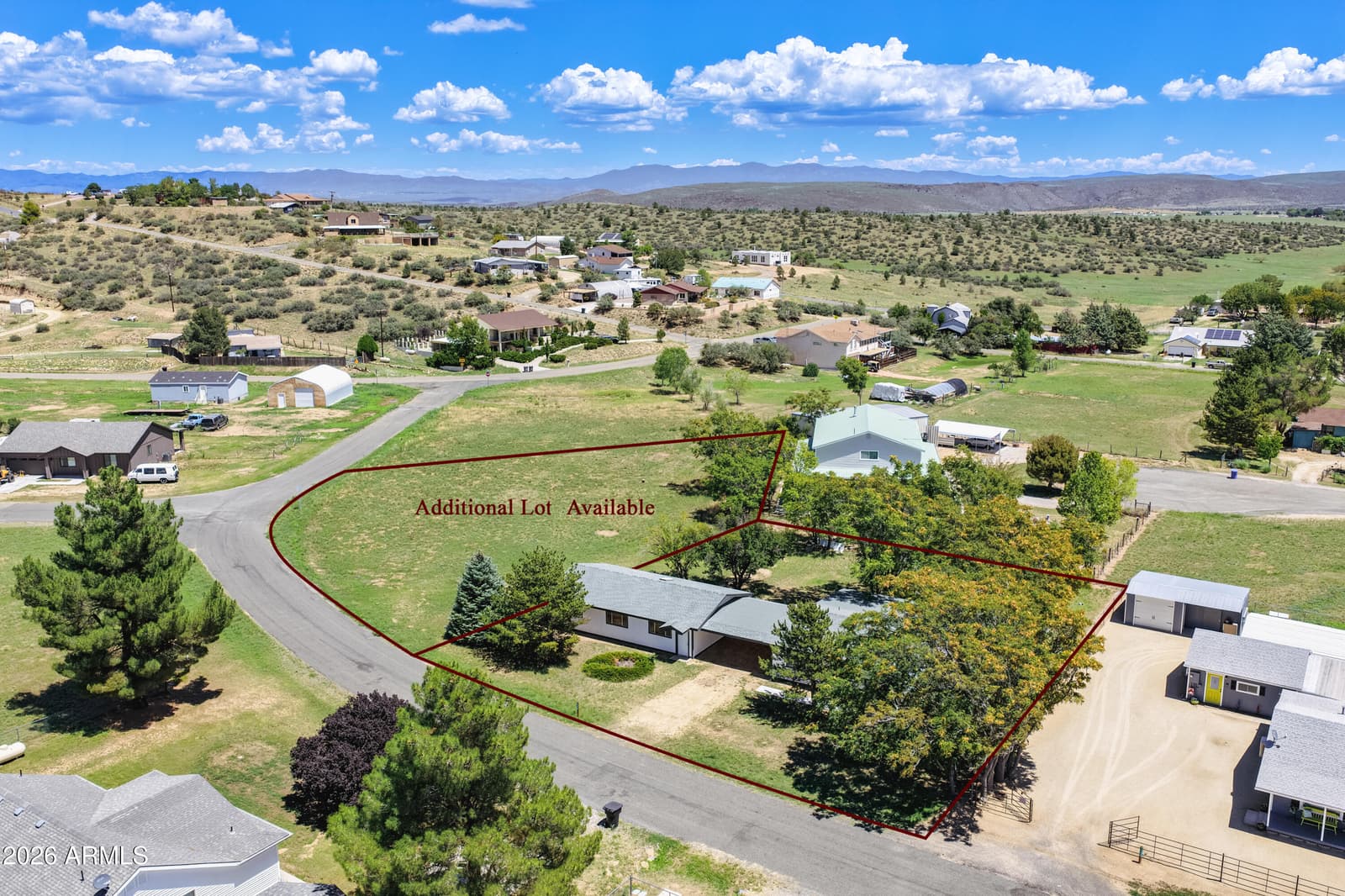 18535 S Joseph Hodge Road, Peeples Valley, AZ 86332 — photo 4 of 34