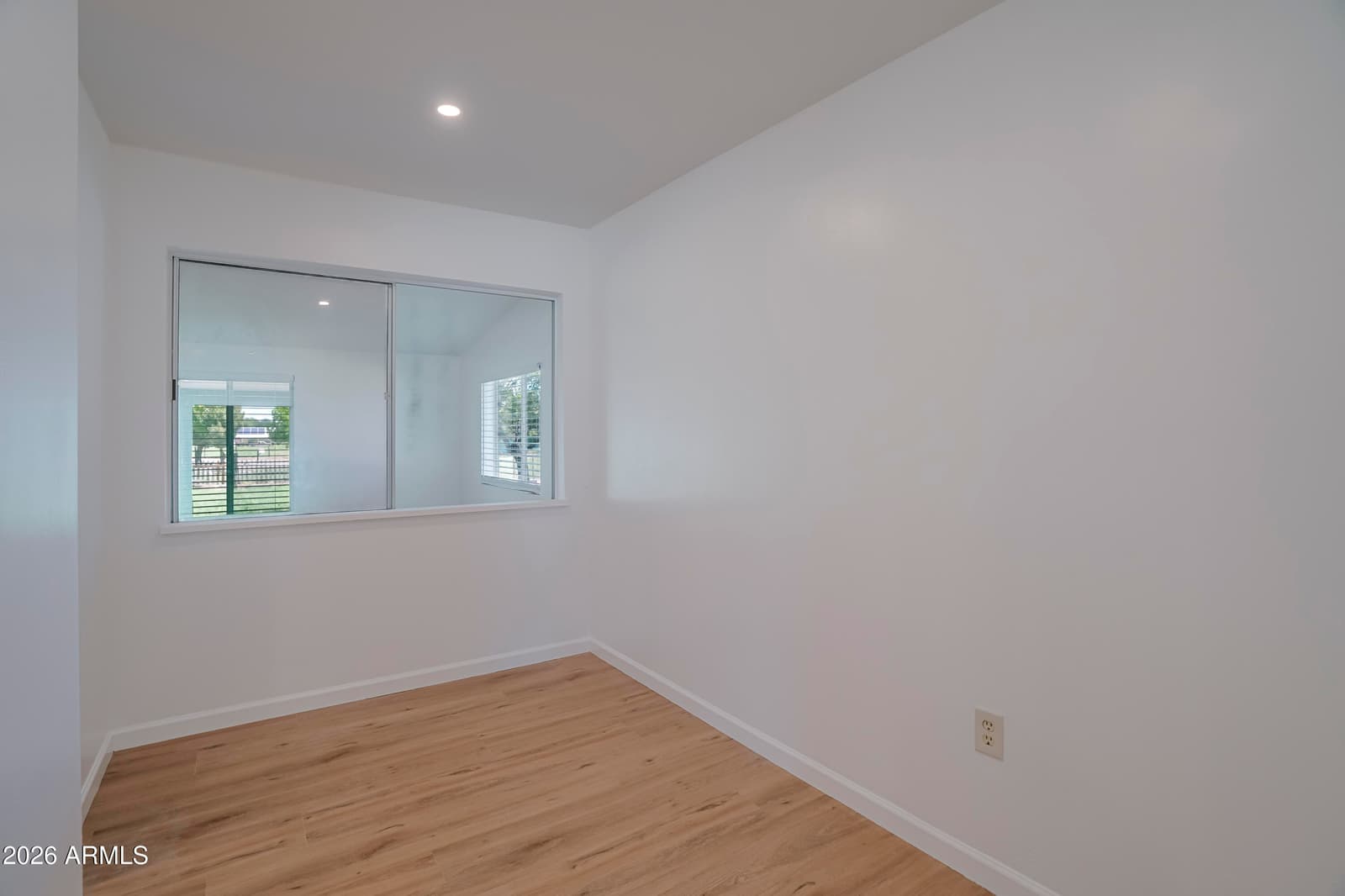 18535 S Joseph Hodge Road, Peeples Valley, AZ 86332 — photo 12 of 34