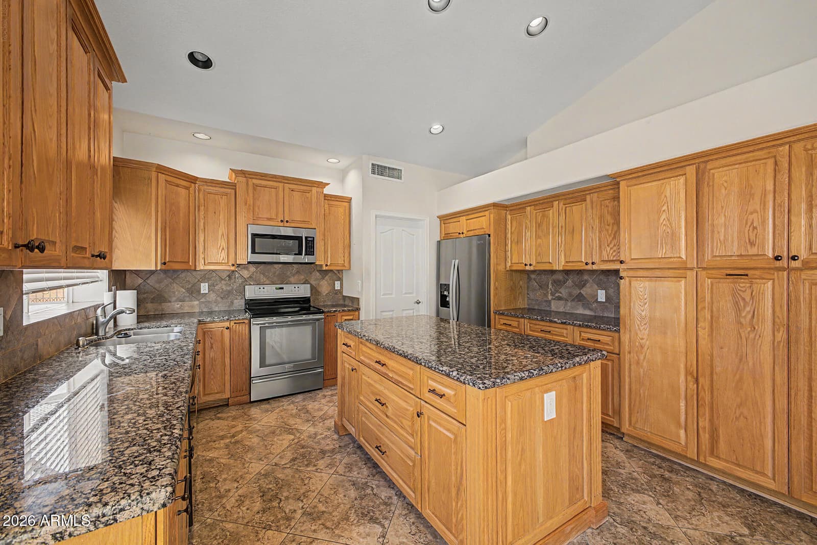 9528 E Sunmesa Court, Sun Lakes, AZ 85248 — photo 5 of 77