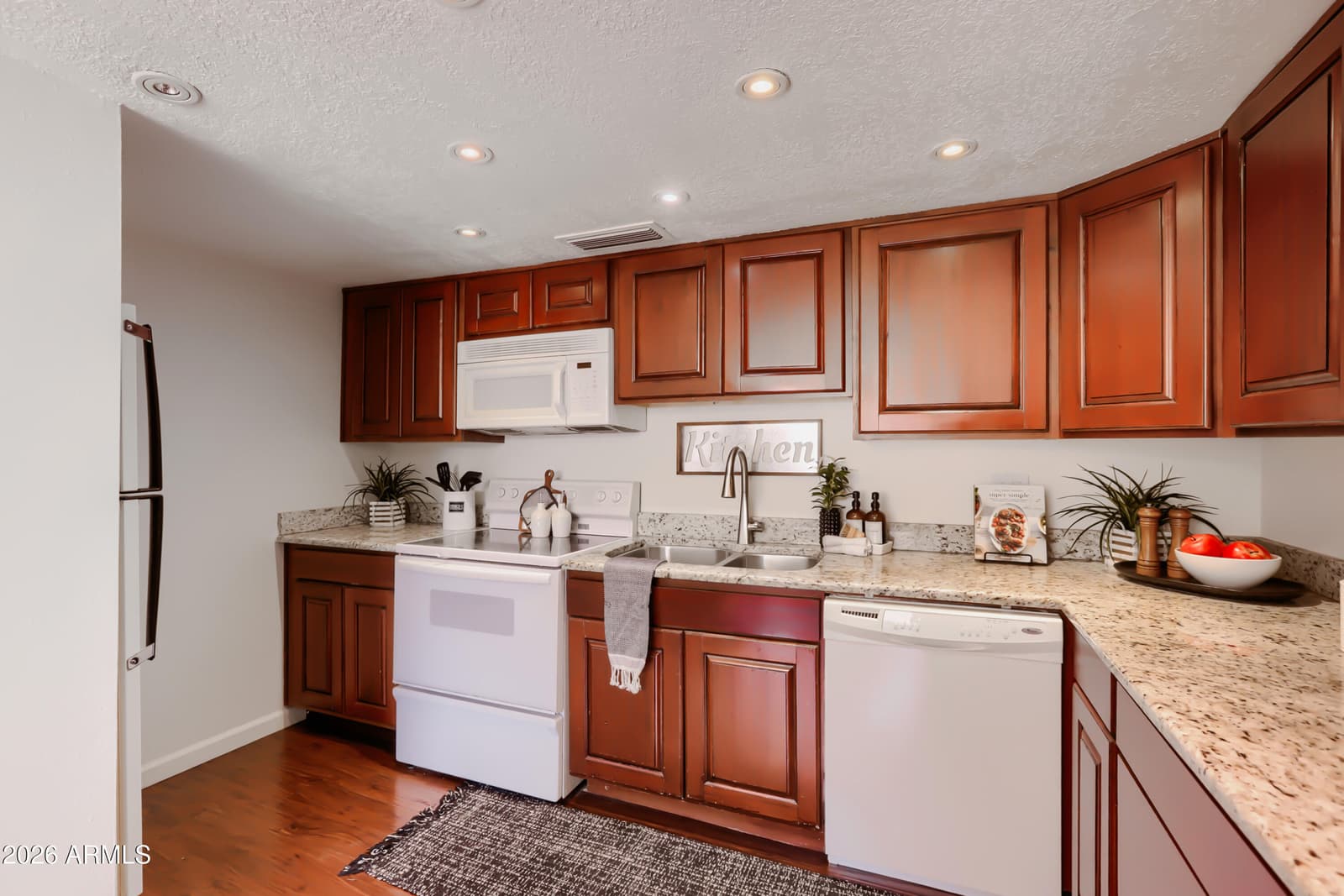 9209 W Cortez Street, Peoria, AZ 85345 — photo 10 of 31