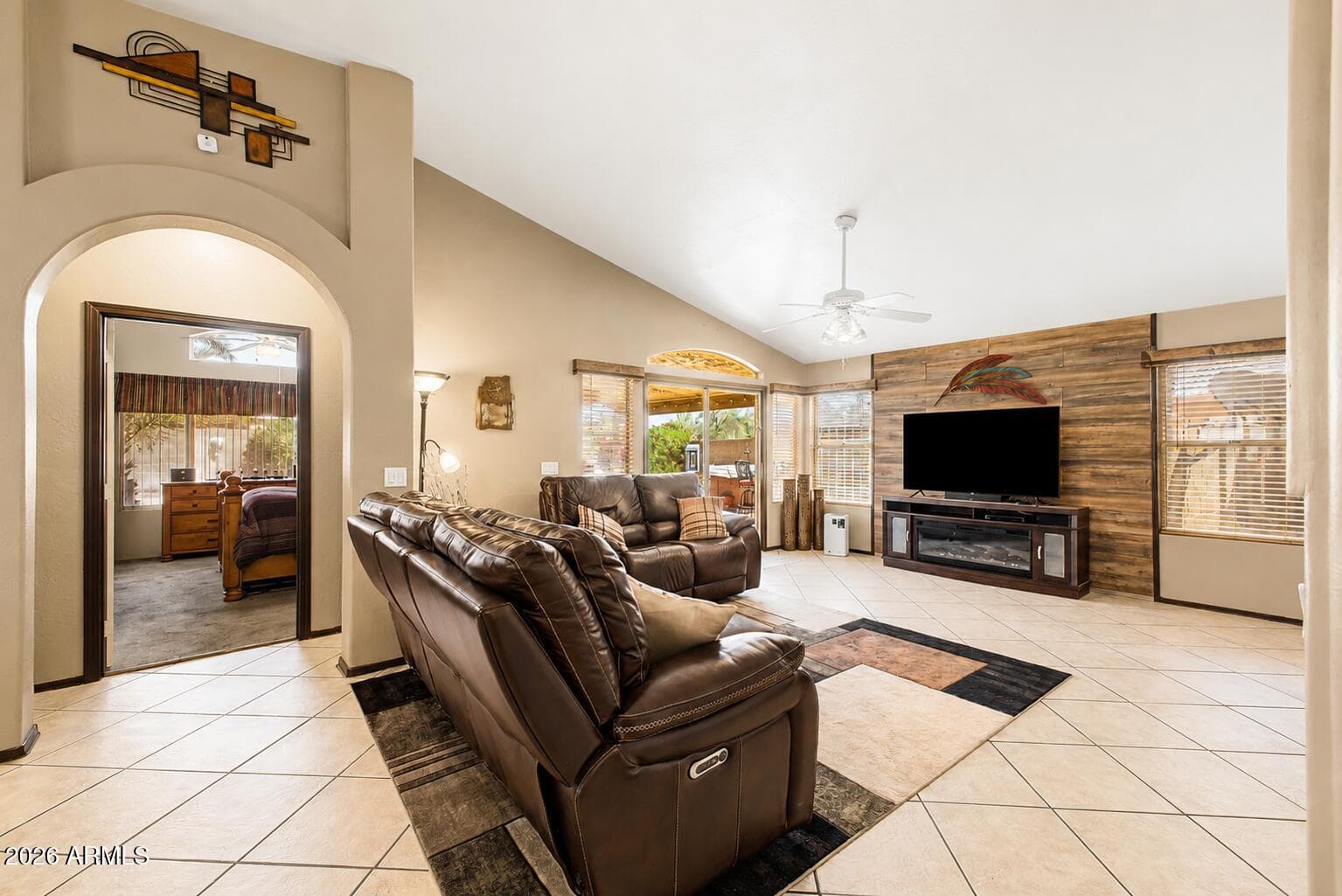 102 W Morrow Drive, Phoenix, AZ 85027 — photo 3 of 24