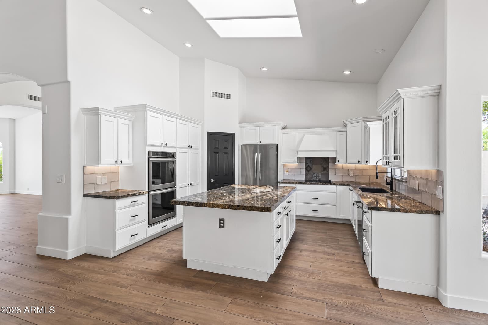 6944 E Hearn Road, Scottsdale, AZ 85254 — photo 9 of 34