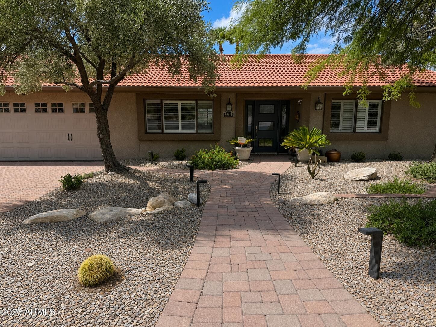 9940 N Desert Sky Place, Tucson, AZ 85737 — photo 2 of 17