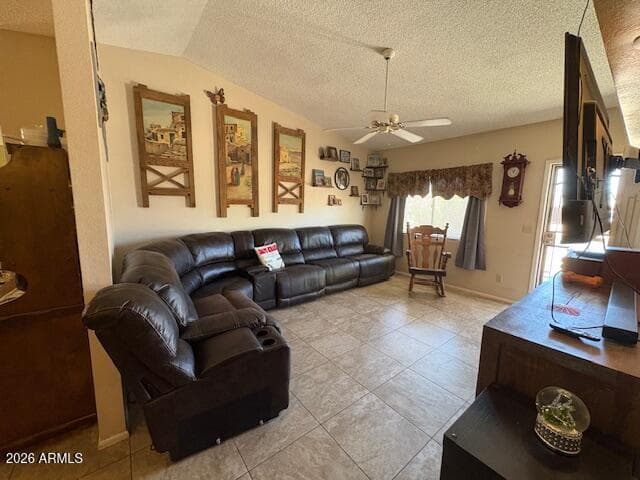 6826 W Canterbury Drive, Peoria, AZ 85345 — photo 3 of 33