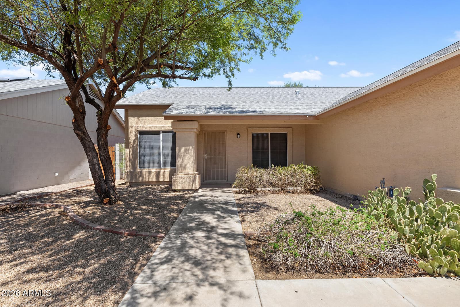 10248 W Medlock Drive, Glendale, AZ 85307 — photo 4 of 48