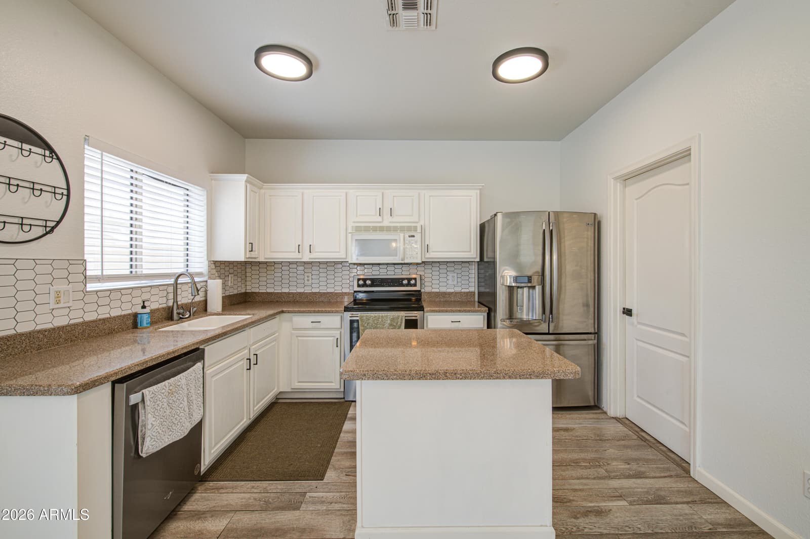30084 N Desert Willow Boulevard, San Tan Valley, AZ 85143 — photo 8 of 46