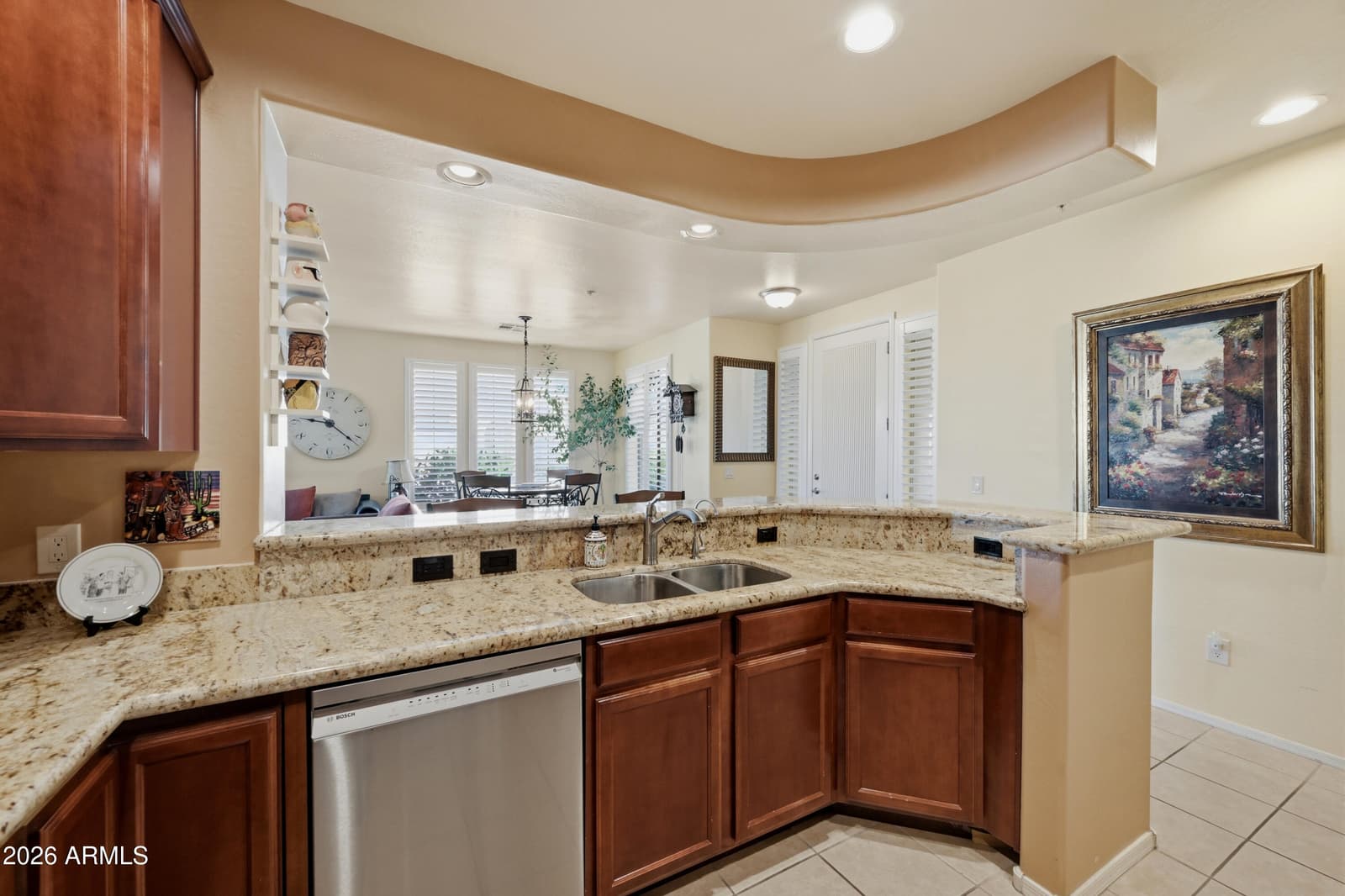 10655 N 9th Street 123, Phoenix, AZ 85020 — photo 7 of 38