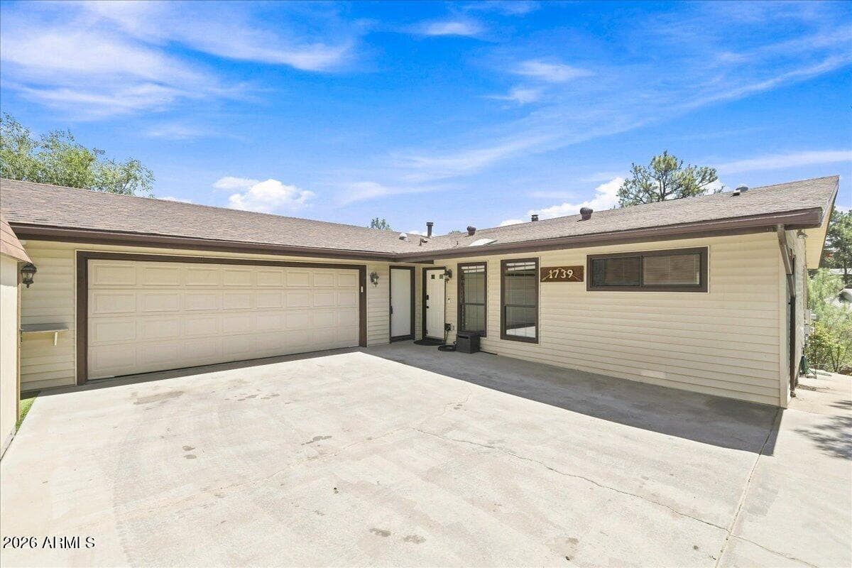 1739 Broken Arrow Drive, Prescott, AZ 86303 — photo 2 of 24