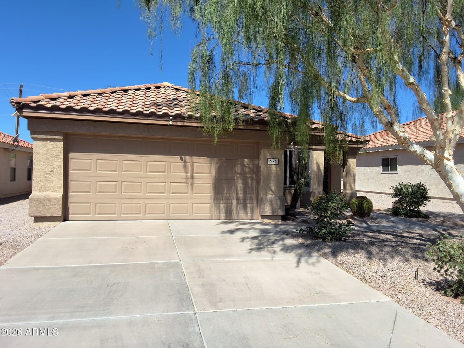 2196 S Lawther Drive, Apache Junction, AZ 85120 — photo 3 of 8