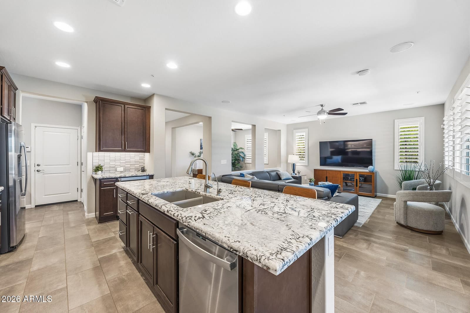 13335 W Milton Drive, Peoria, AZ 85383 — photo 6 of 52