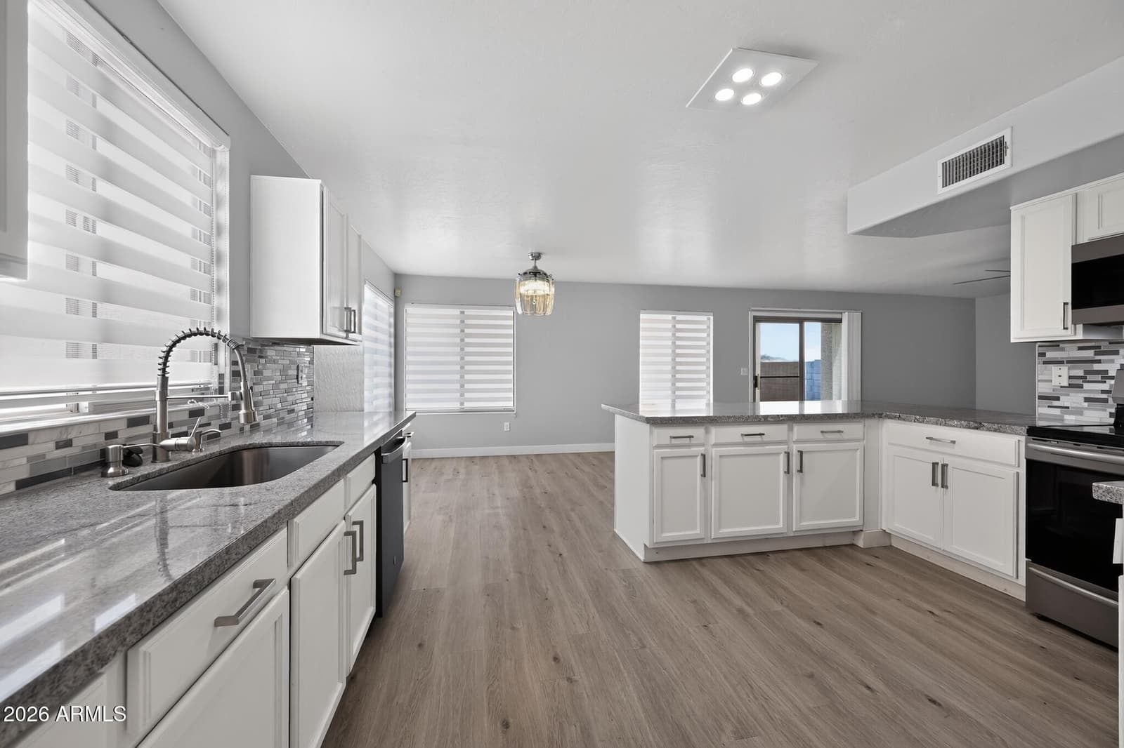 2020 E Behrend Drive, Phoenix, AZ 85024 — photo 4 of 19
