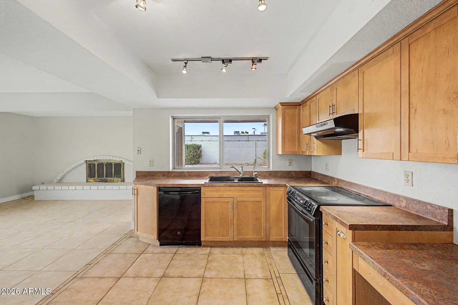 2642 W Onza Avenue, Mesa, AZ 85202 — photo 11 of 29