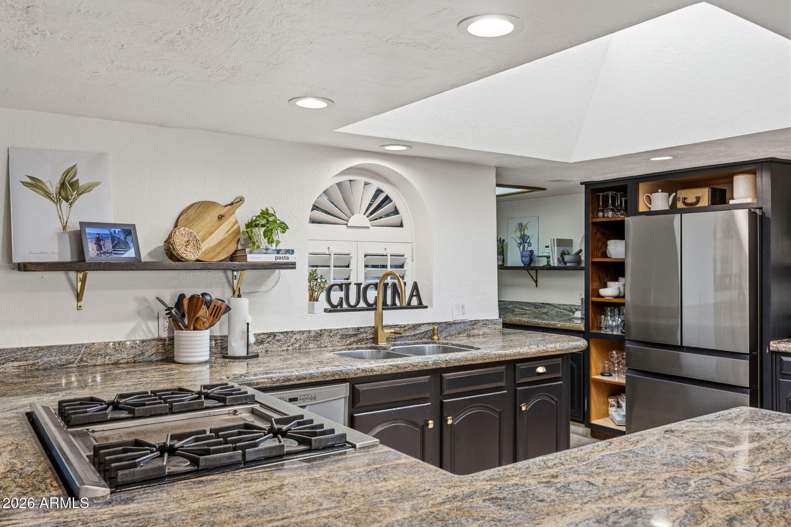 320 W Bethany Home Road, Phoenix, AZ 85013 — photo 10 of 25