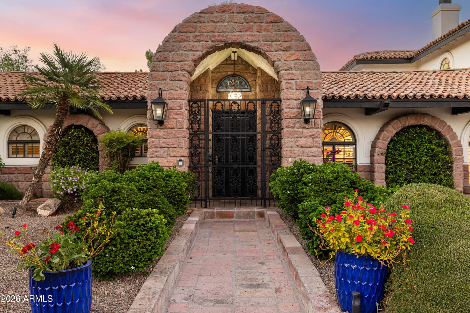 320 W Bethany Home Road, Phoenix, AZ 85013 — photo 3 of 25