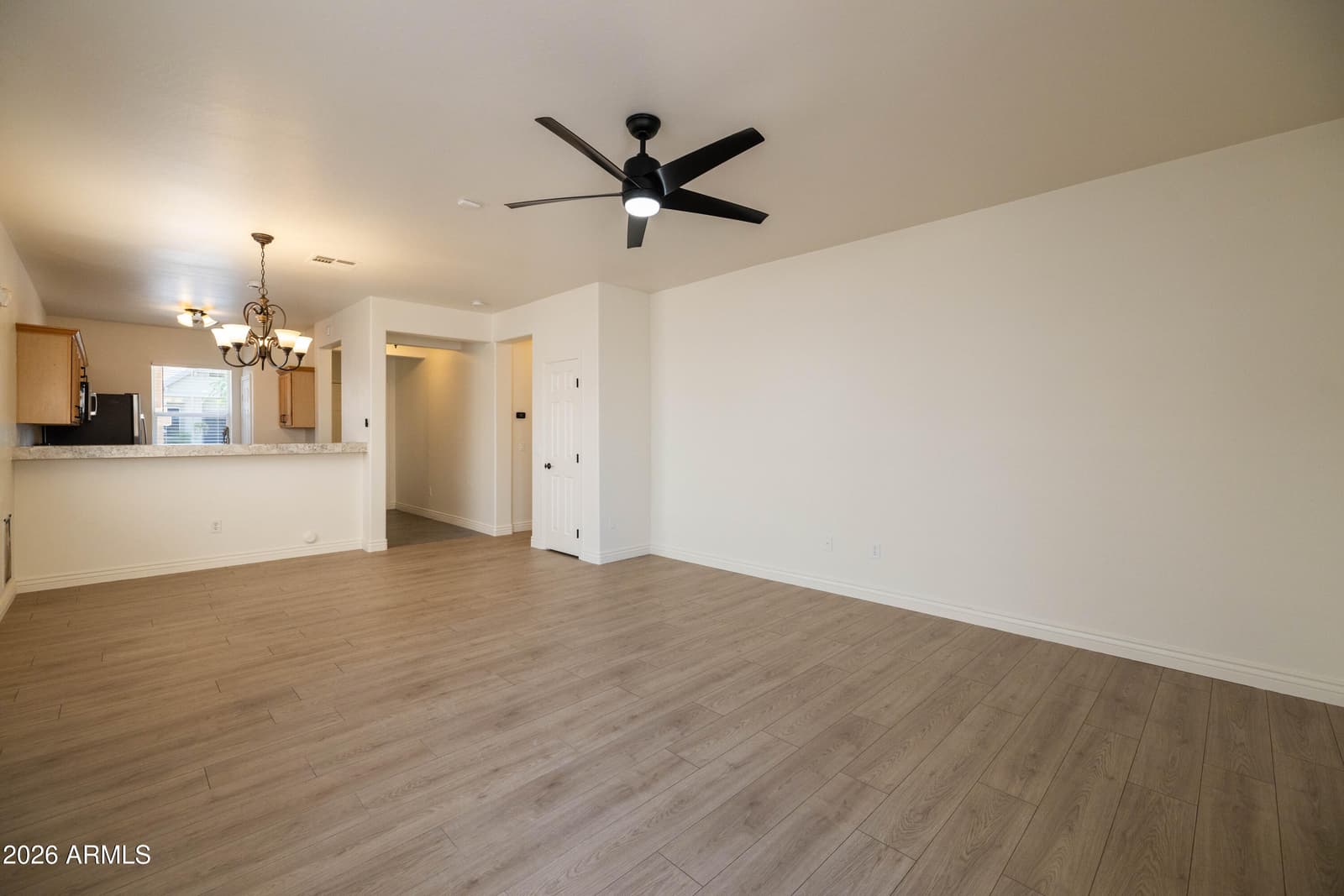 2242 S Barrington, Mesa, AZ 85209 — photo 3 of 34