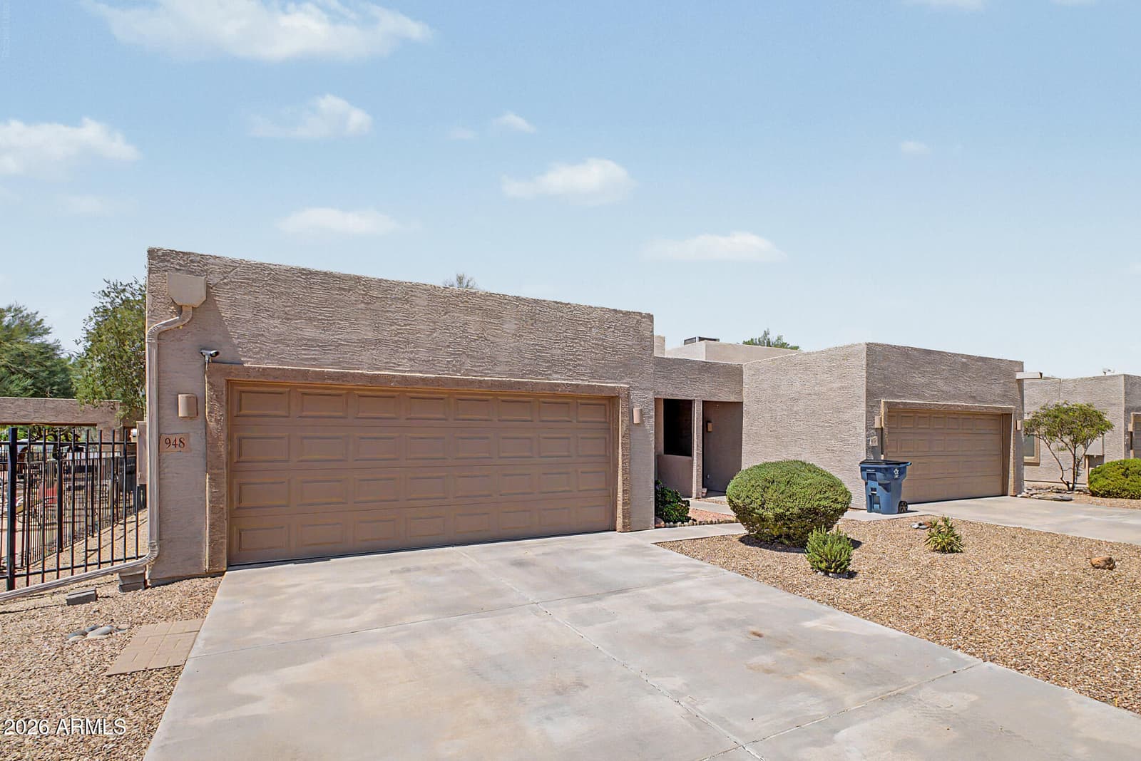 948 S Lawther Drive, Apache Junction, AZ 85120 — photo 7 of 40