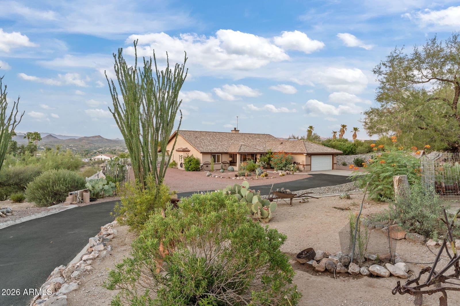 90 W Turtleback Lane, Wickenburg, AZ 85390 — photo 39 of 54